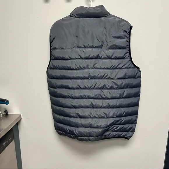 Trimark Men dark grey insulated puffer vest ,size L - Picture 4 of 9